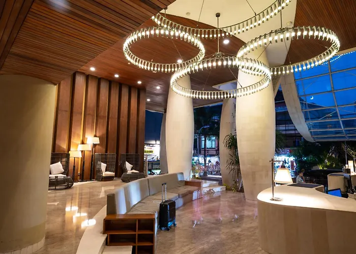 Bedrock Hotel Kuta 4*
