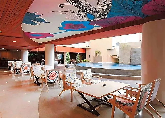Bedrock Hotel Kuta Hotel 4*