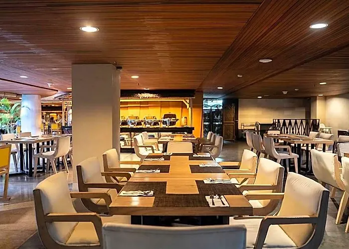 Bedrock Hotel Kuta Hotel 4*