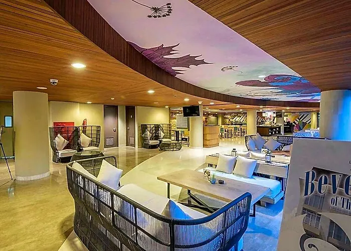 Bedrock Hotel Kuta Kuta (Bali)