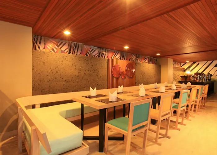 Bedrock Hotel Kuta 4*