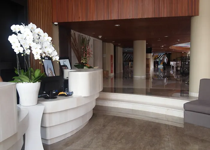 Bedrock Hotel Kuta